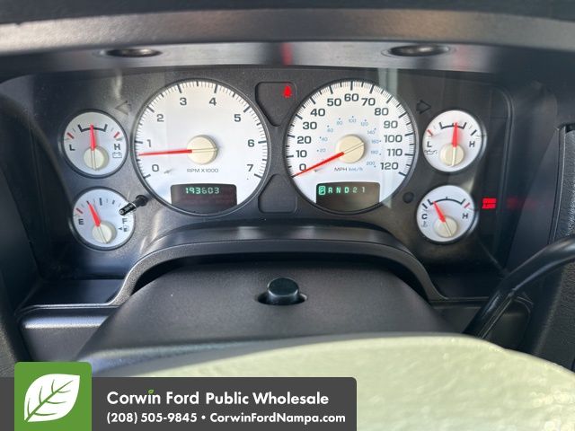 2003 Dodge Ram SLT photo 15
