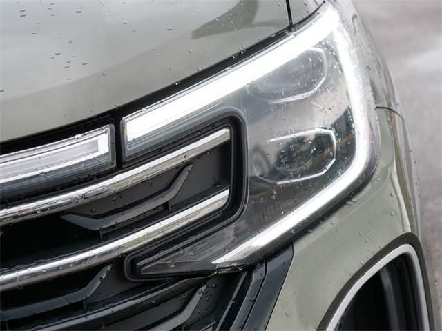 2024 Volkswagen Atlas Peak Edition SEL photo 9