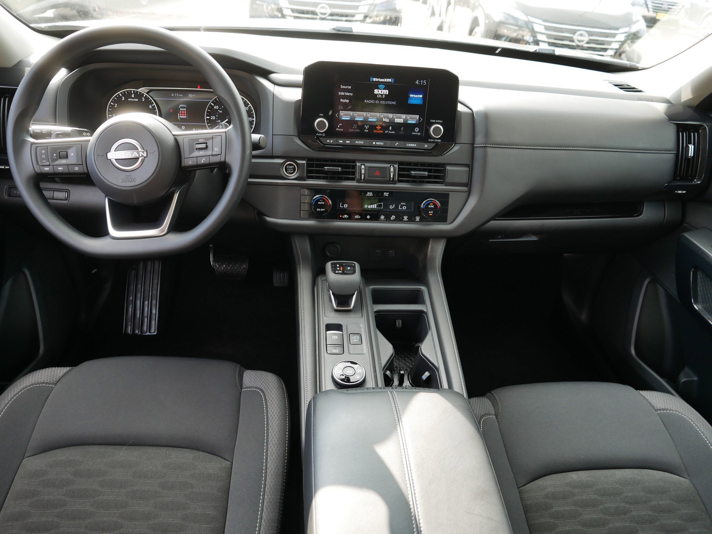 2024 Nissan Pathfinder S photo 7