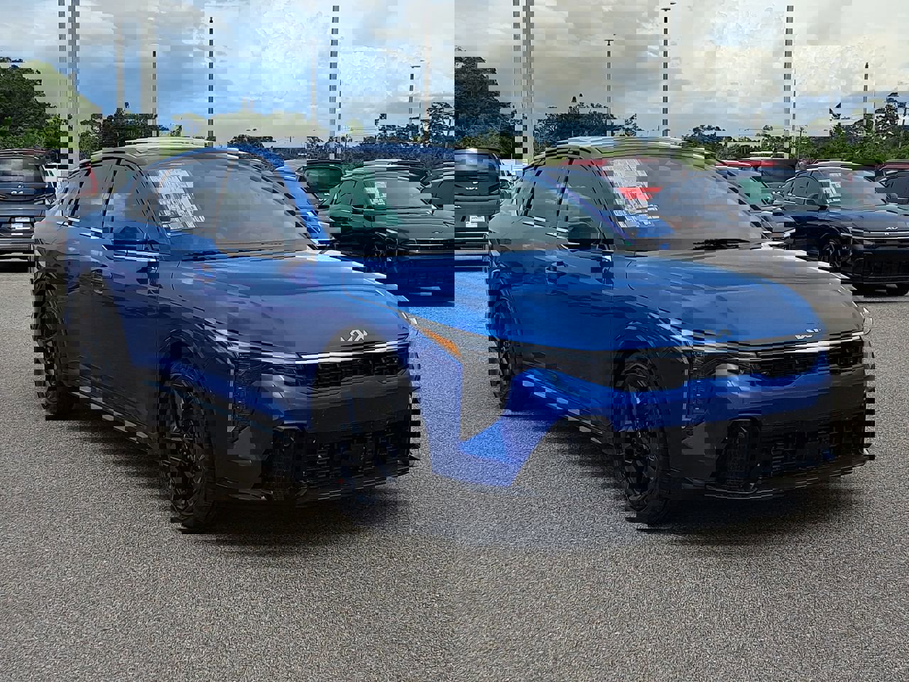 2025 Kia K4 GT-Line Turbo photo 3