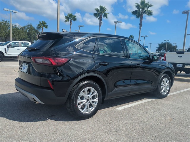 2026 Ford Escape Active photo 3