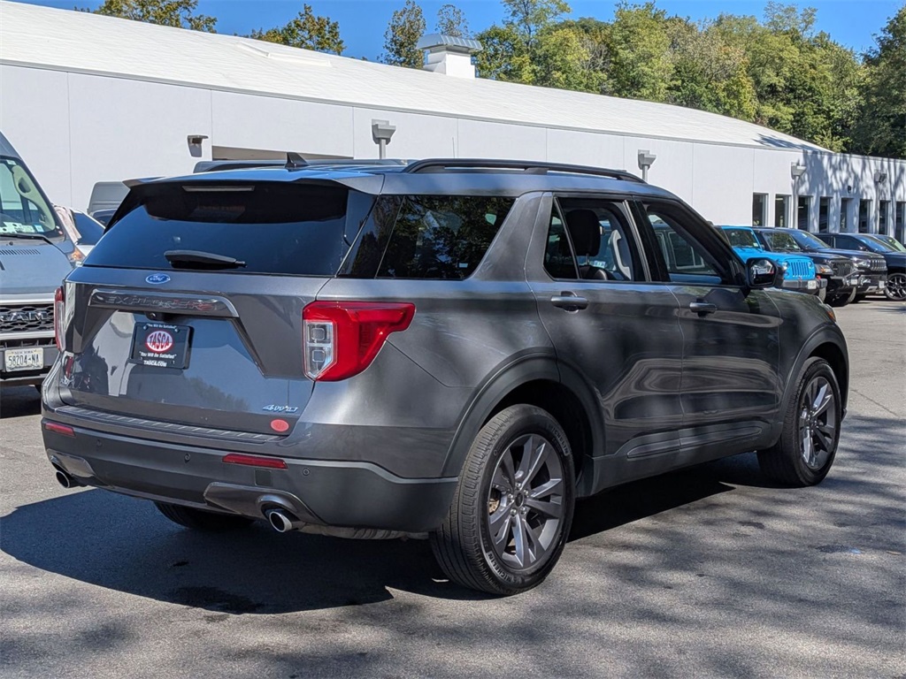 2022 Ford Explorer XLT photo 3
