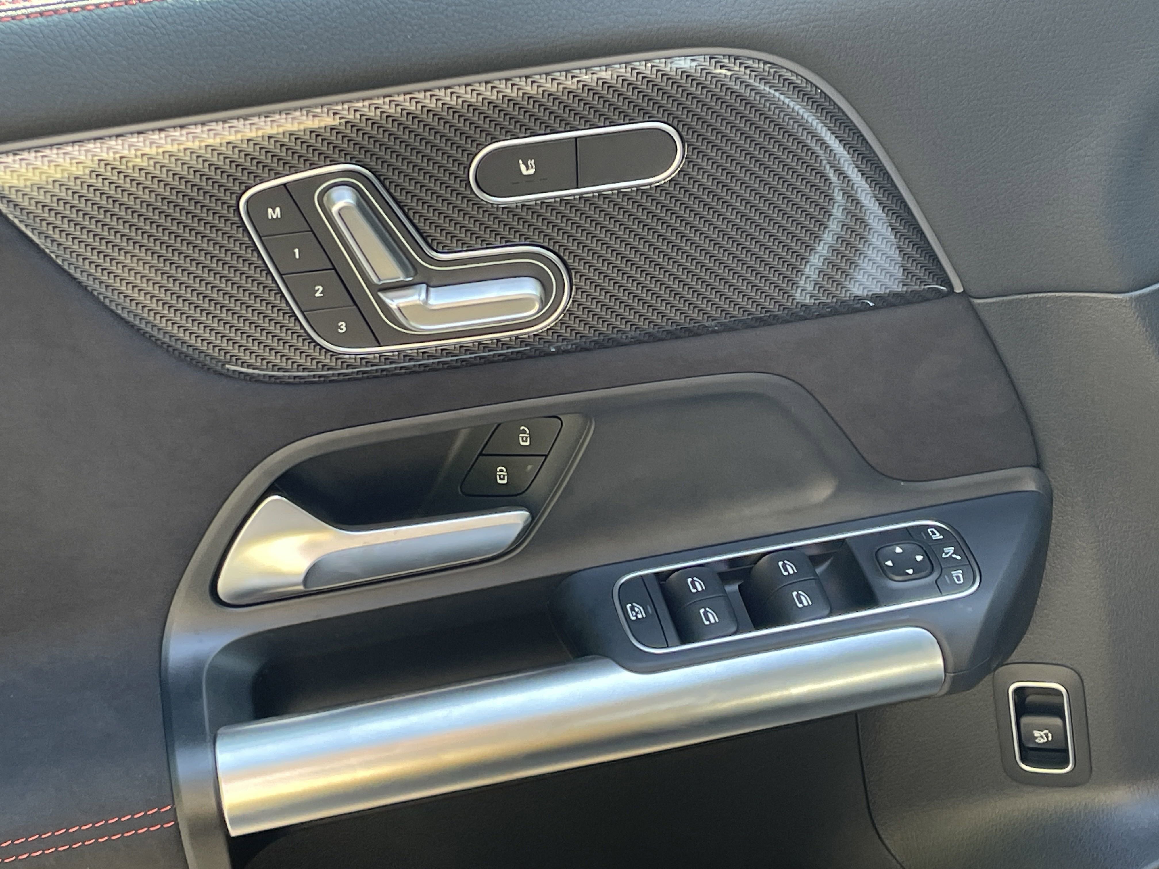 2026 Mercedes Benz GLA AMG 35 4MATIC photo 3