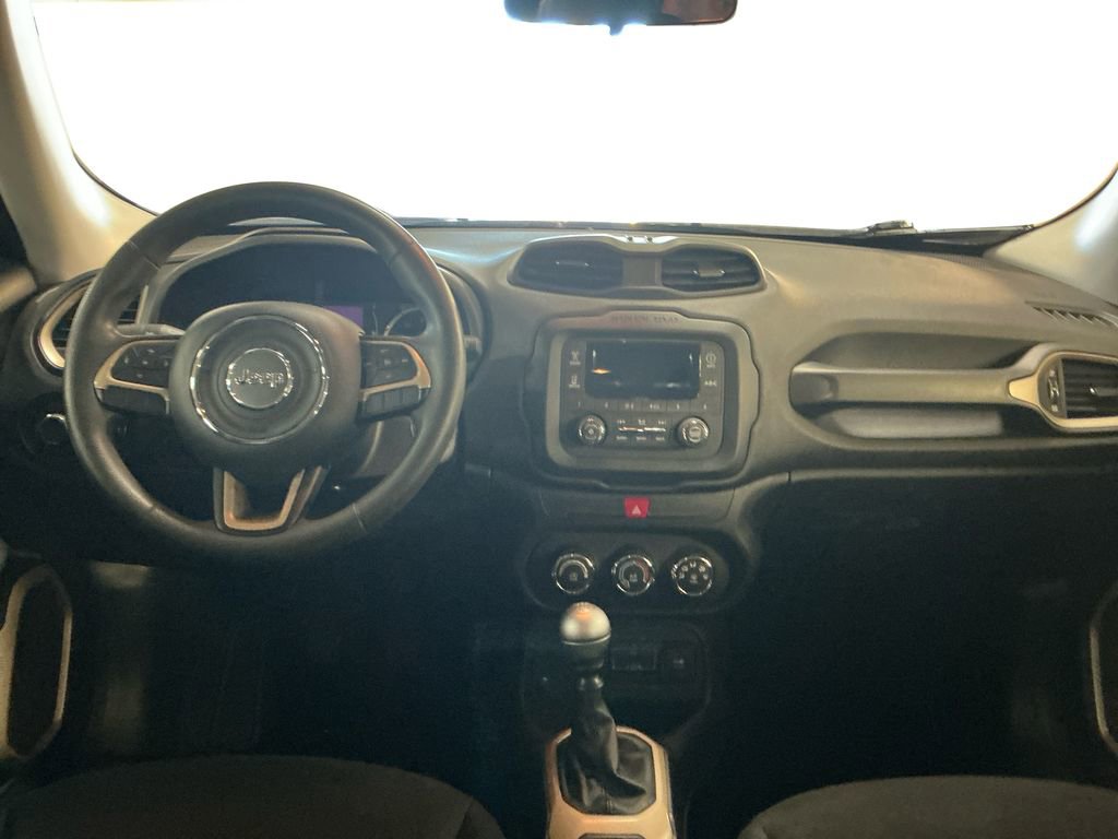 2017 Jeep Renegade Sport photo 9