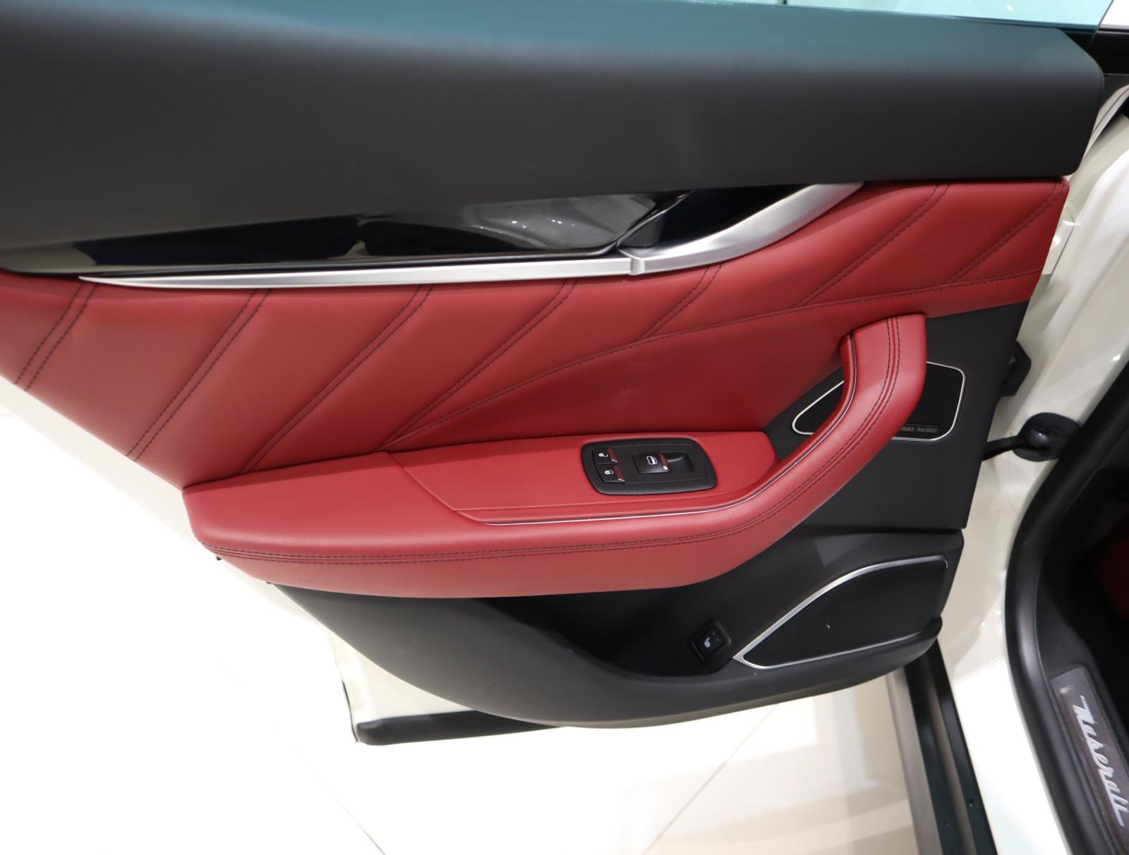 2022 Maserati Levante Modena photo 21