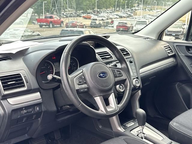 2018 Subaru Forester Premium photo 10