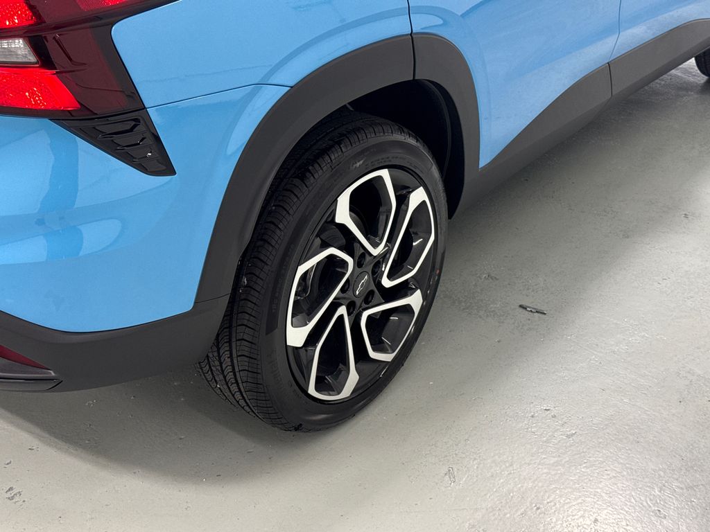 2025 Chevrolet Trax photo 10