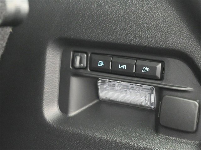2025 Ford Explorer ST-Line photo 25