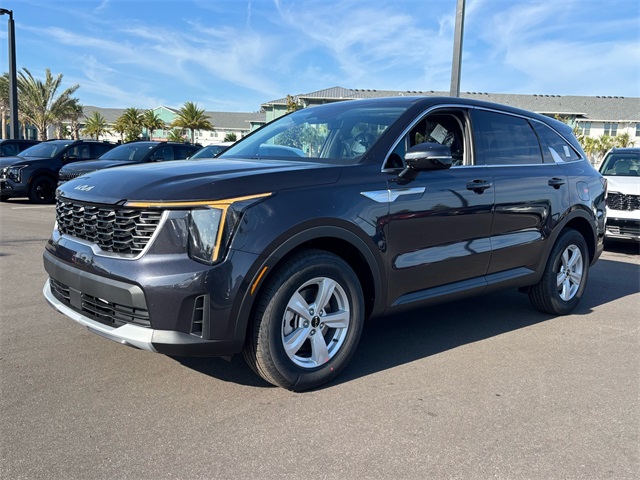2026 Kia Sorento LX photo 3