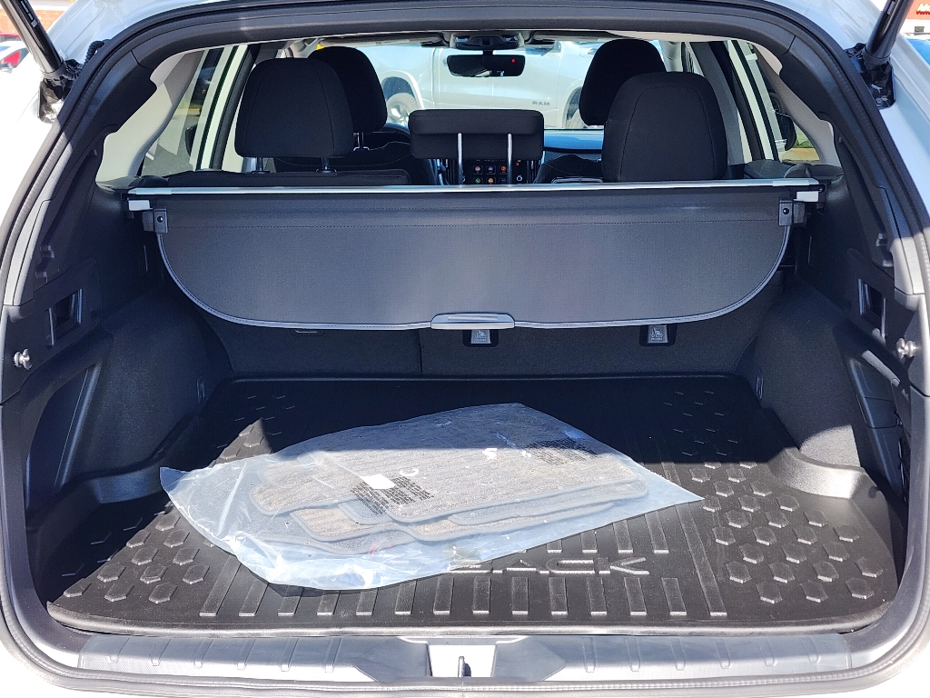 2025 Subaru Outback Premium photo 4