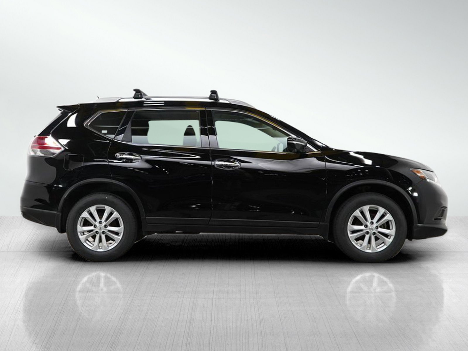 2014 Nissan Rogue SV photo 6