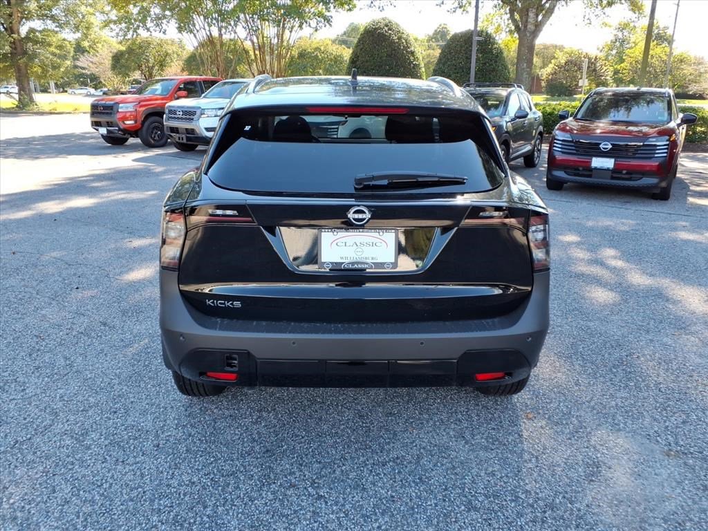 2026 Nissan Kicks SV photo 4