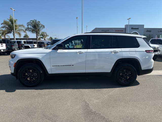 2024 Jeep Grand Cherokee Altitude photo 5