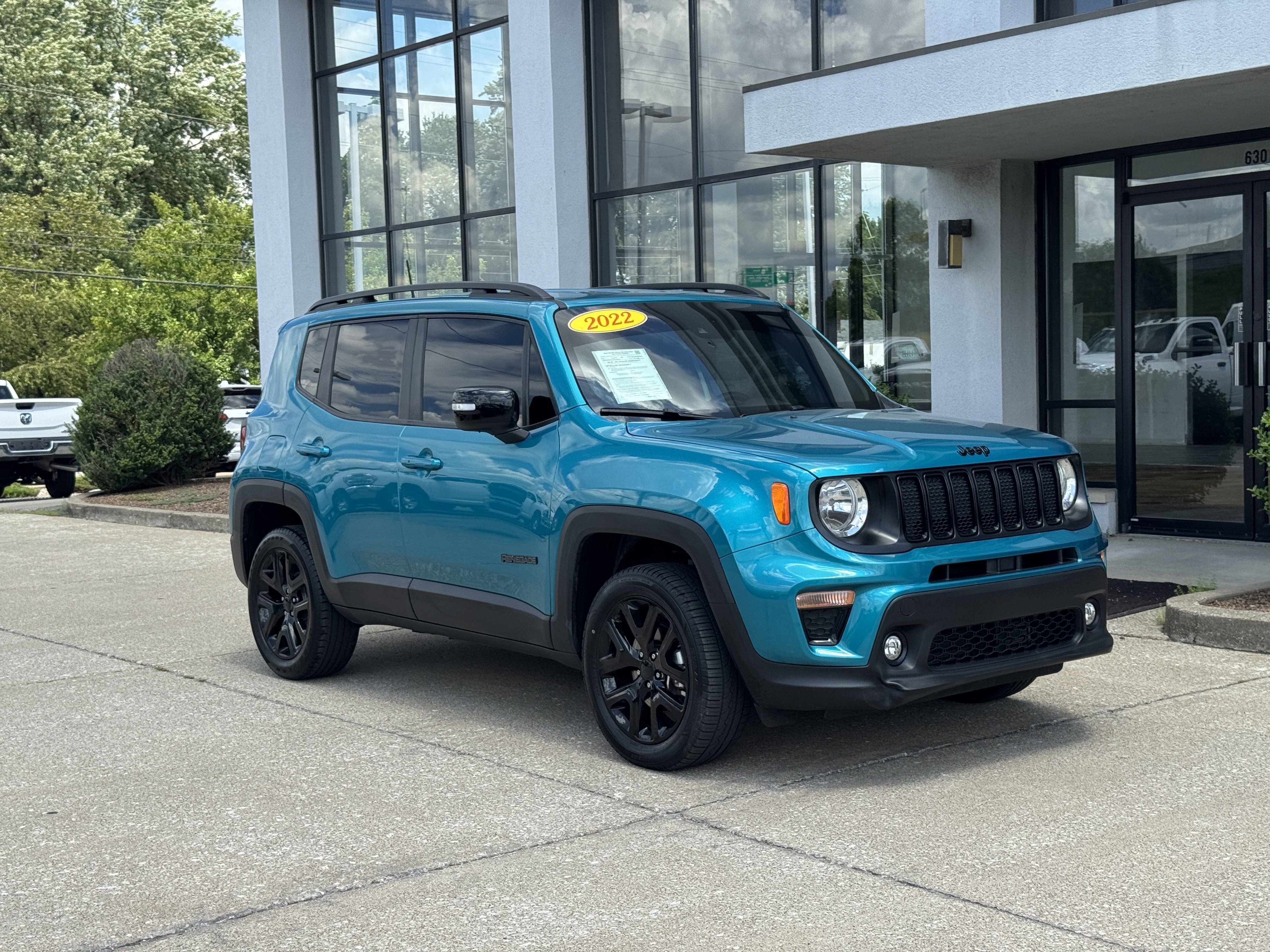Used 2022 Jeep Renegade Altitude with VIN ZACNJDE12NPN69703 for sale in Jeffersonville, IN
