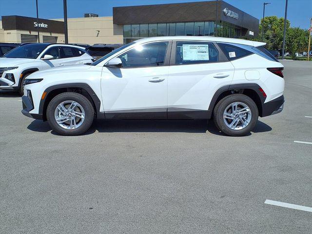 2026 Hyundai Tucson SE photo 2