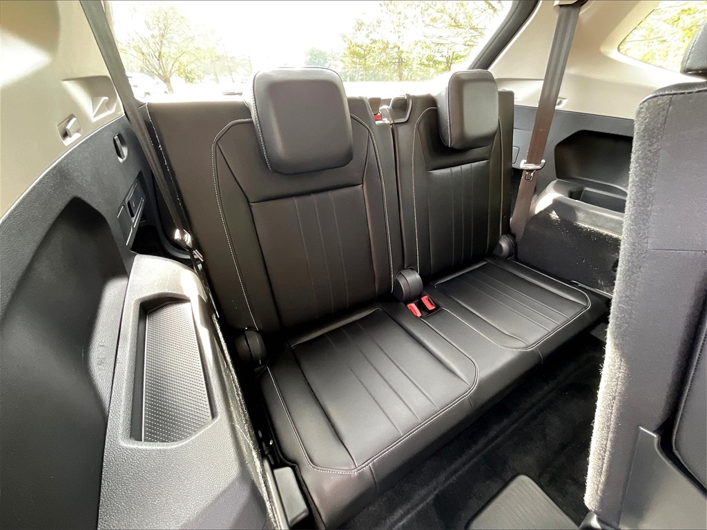 2024 Volkswagen Tiguan SE Wolfsburg Edition photo 14