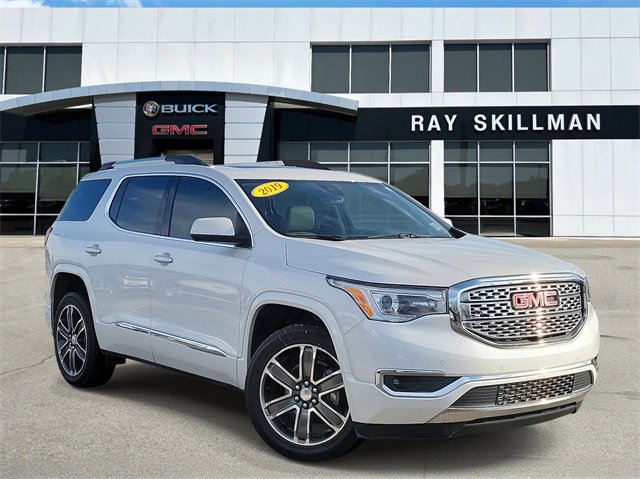 2019 GMC Acadia Denali's photo