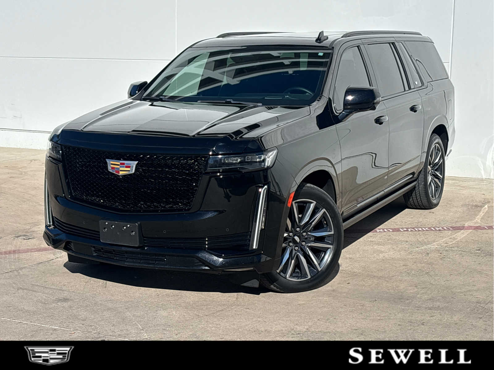 2023 Cadillac Escalade ESV Sport Platinum's photo