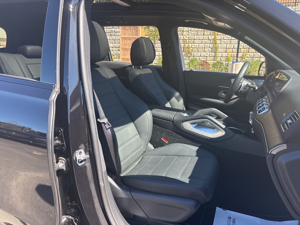 2025 Mercedes Benz GLS 450 4MATIC photo 19