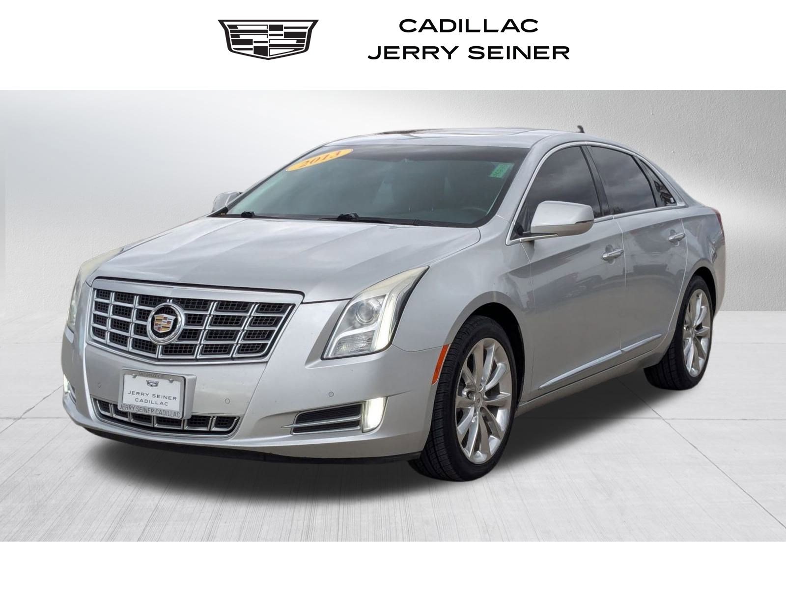 2013 Cadillac XTS Luxury Collection's photo