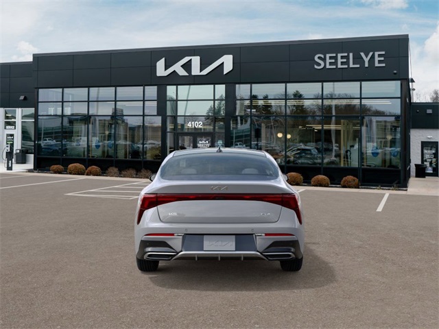 2026 Kia K5 GT-Line photo 4