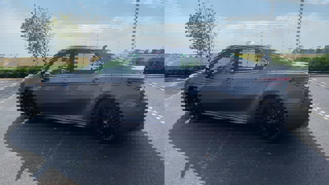 2023 Toyota Camry XSE photo 6