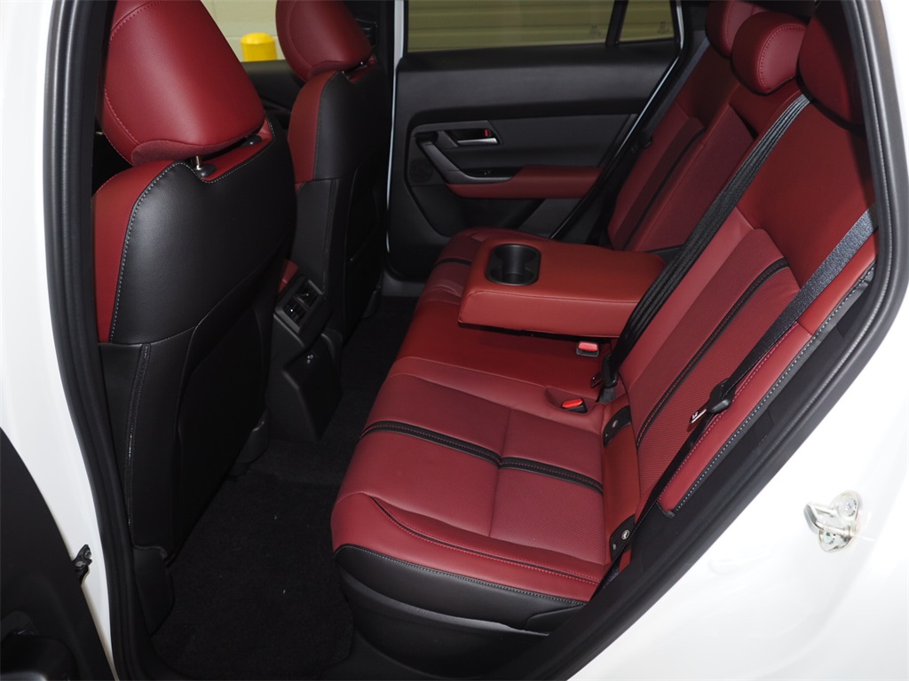 2025 Mazda CX-50 Premium photo 4