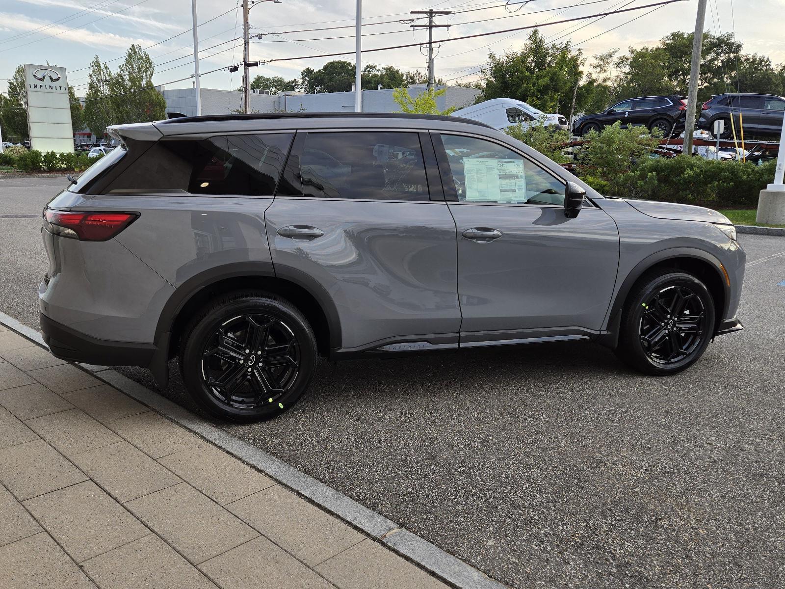 2026 Infiniti QX60 Luxe photo 14