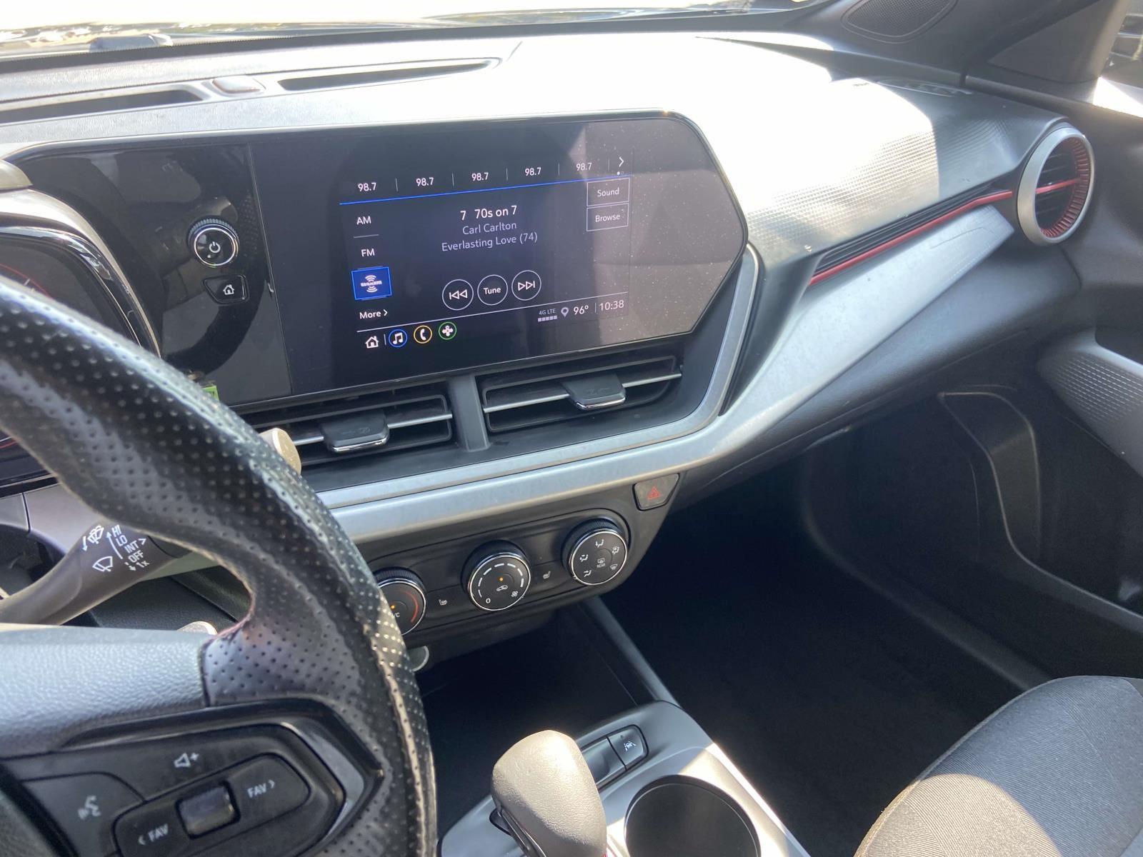 2024 Chevrolet Trax 1 photo 12