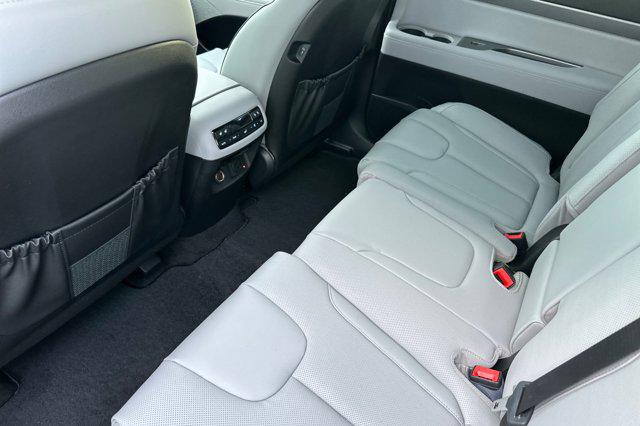 2025 Hyundai Palisade SEL photo 9