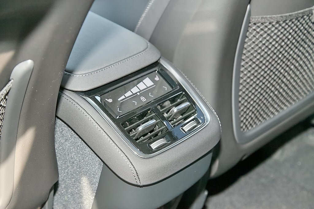 2026 VOLVO XC90 - Image 21