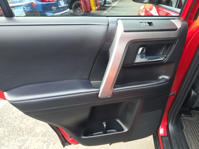 2022 Toyota 4Runner SR5 photo 26