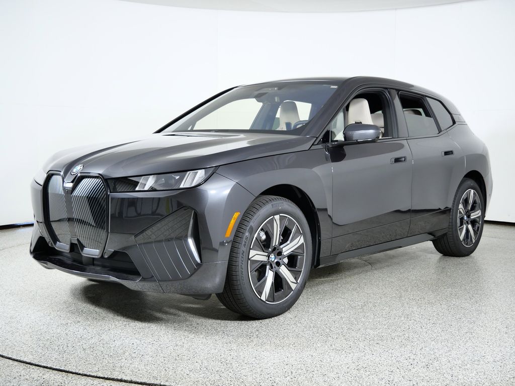 2026 BMW iX 45's photo