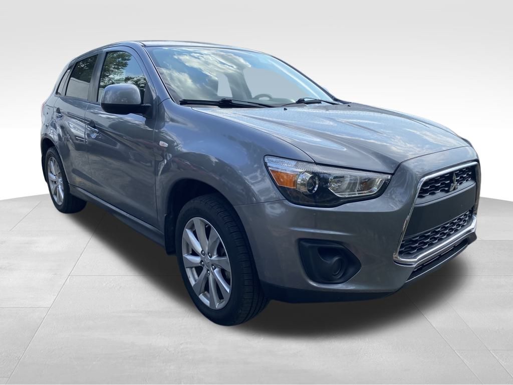 2015 Mitsubishi Outlander Sport ES photo 2