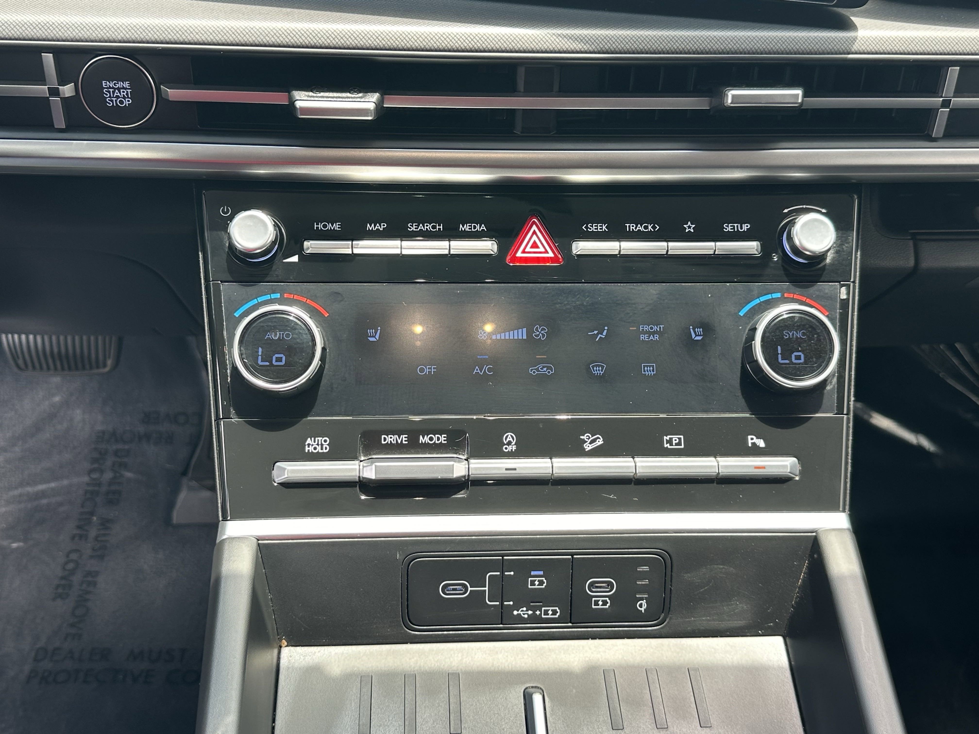 2024 Hyundai Santa Fe SEL photo 21