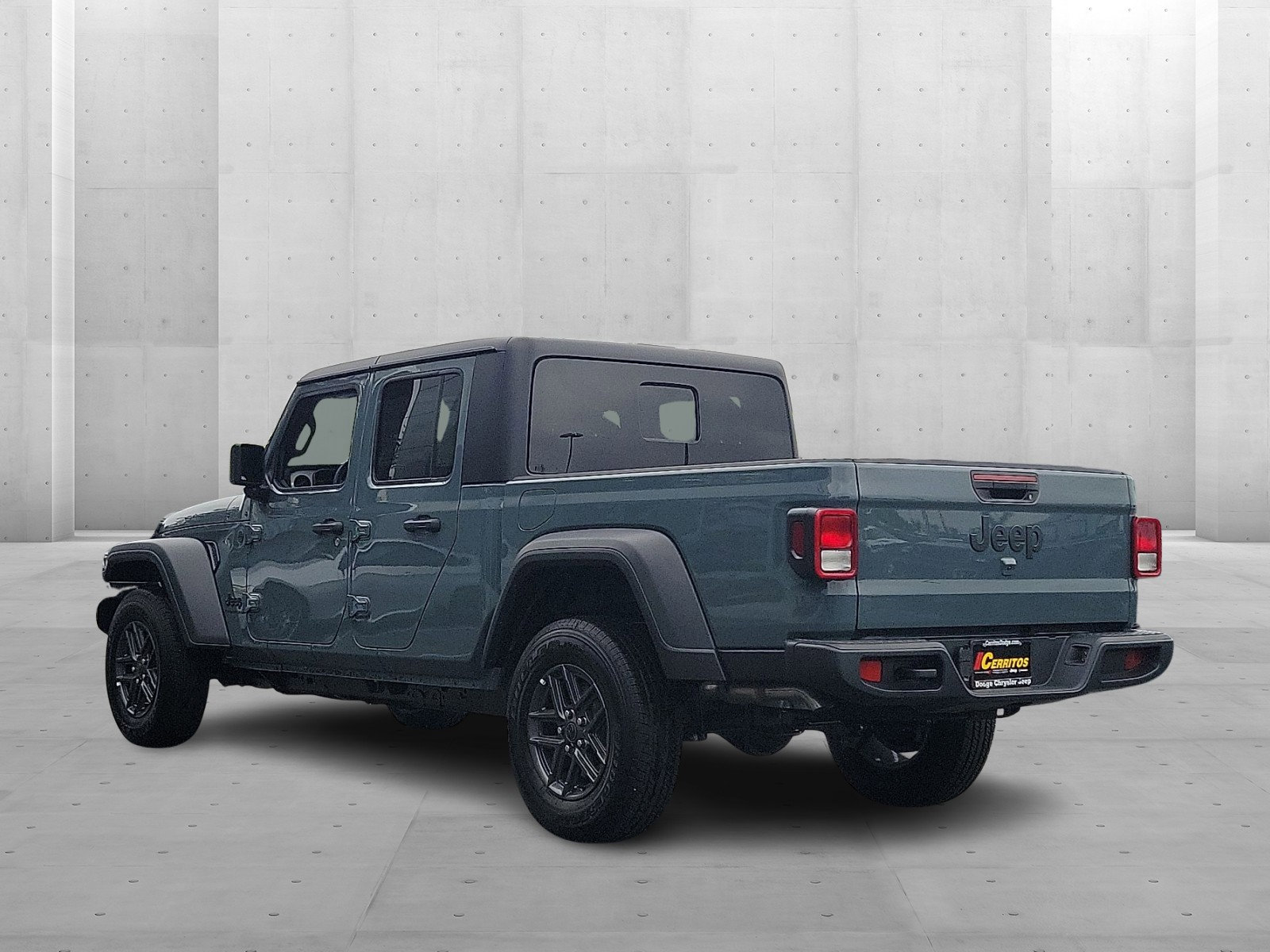 2025 Jeep Gladiator Sport S photo 2