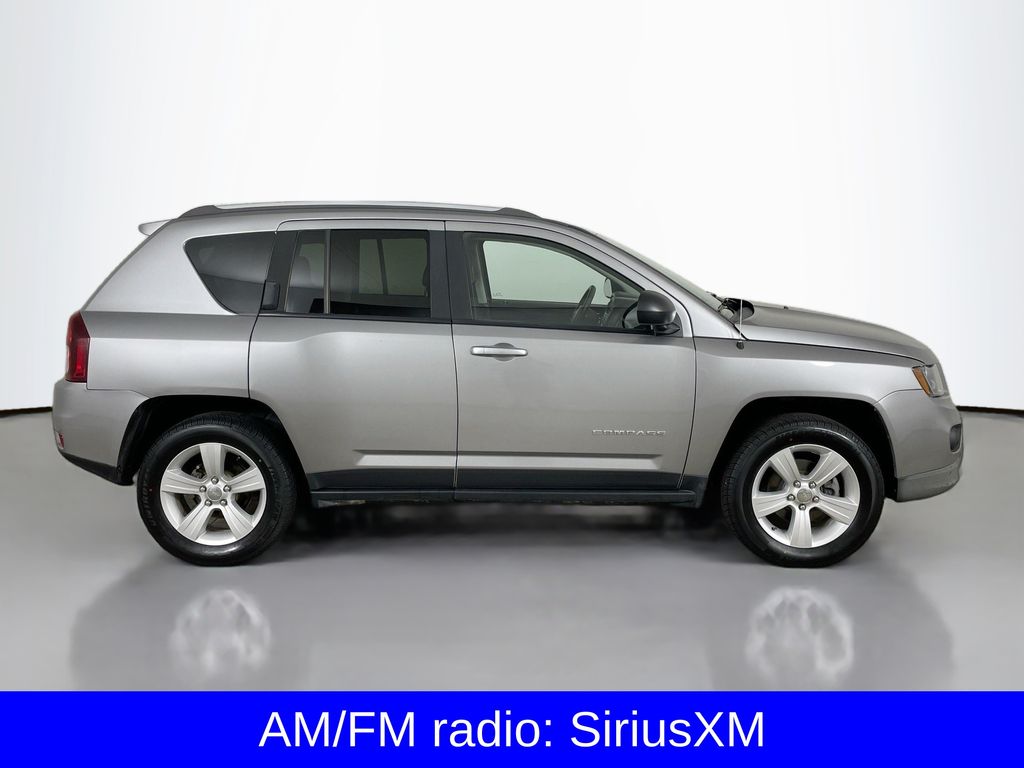 2016 Jeep Compass Sport photo 8