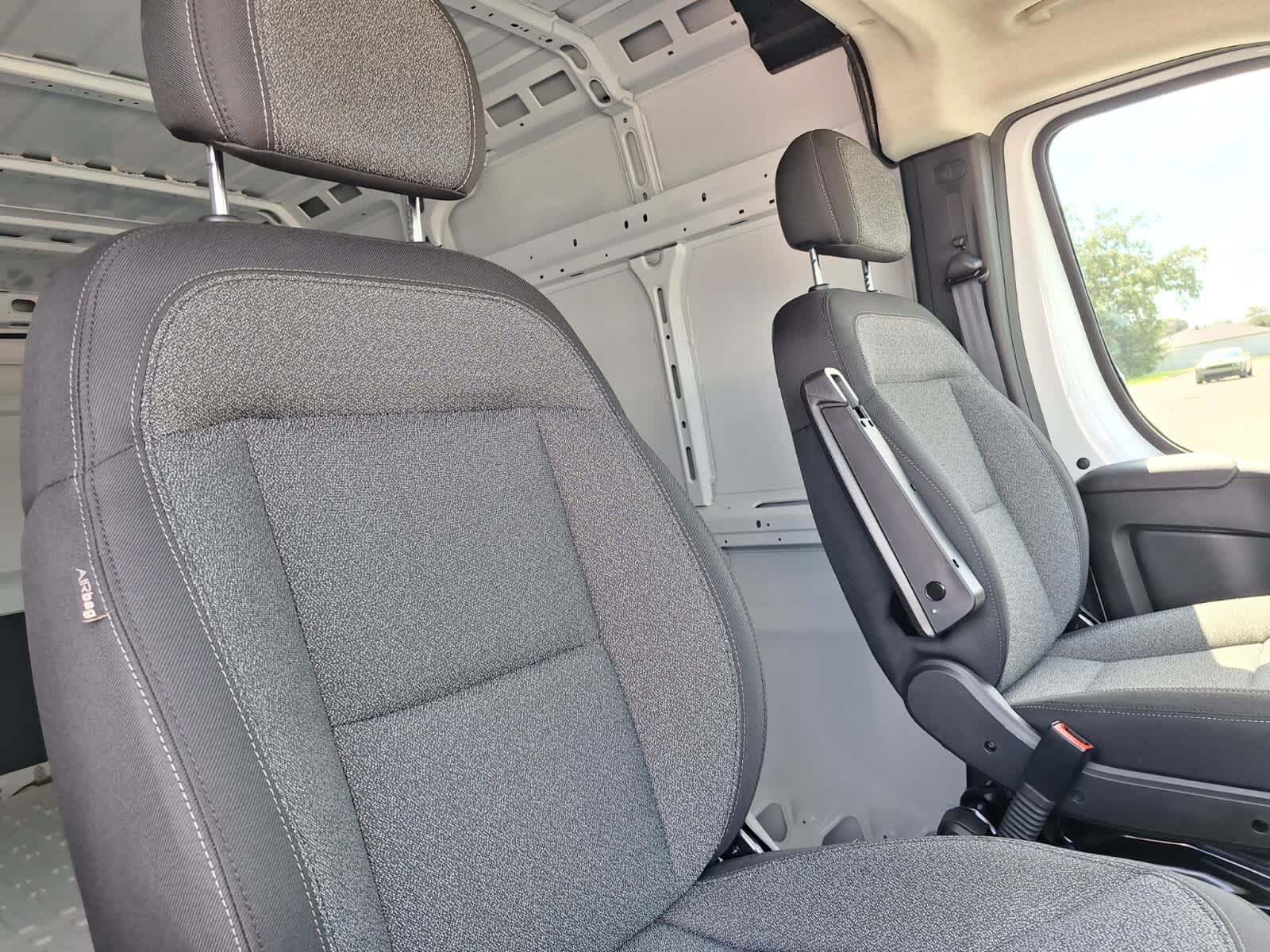 2025 Ram ProMaster 2500 photo 11