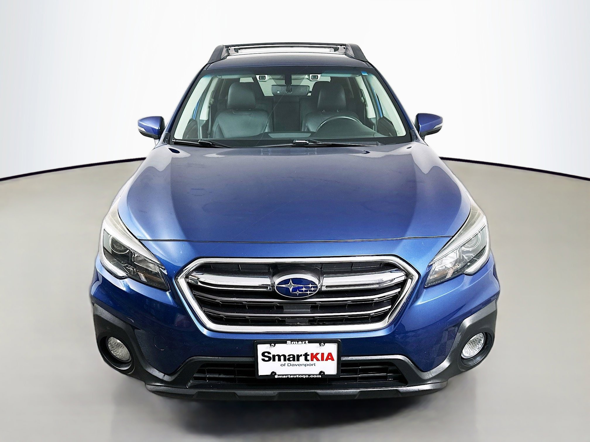 2019 Subaru Outback Limited photo 2
