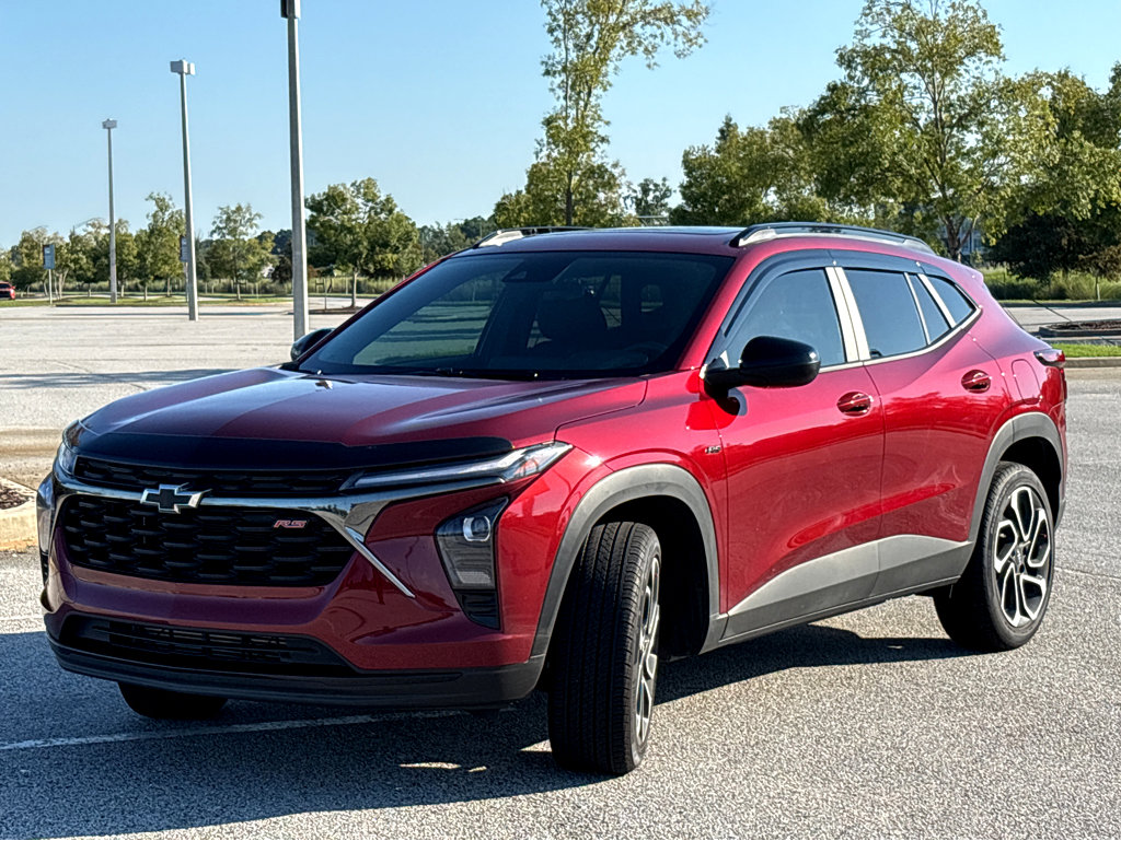 2025 Chevrolet Trax photo 3