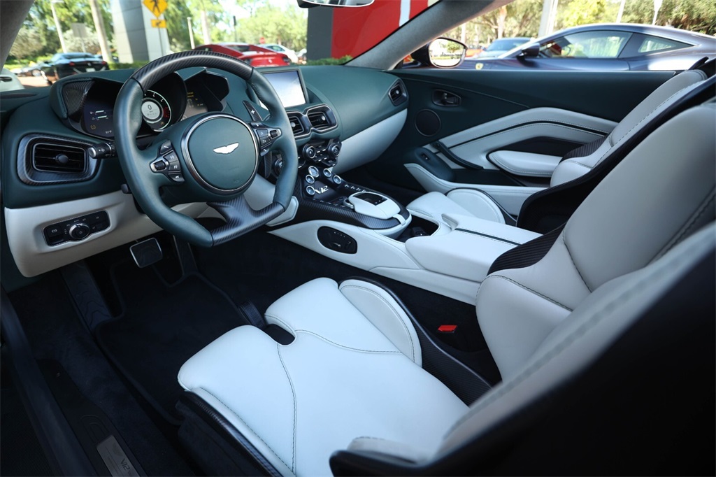 2023 Aston Martin Vantage photo 35