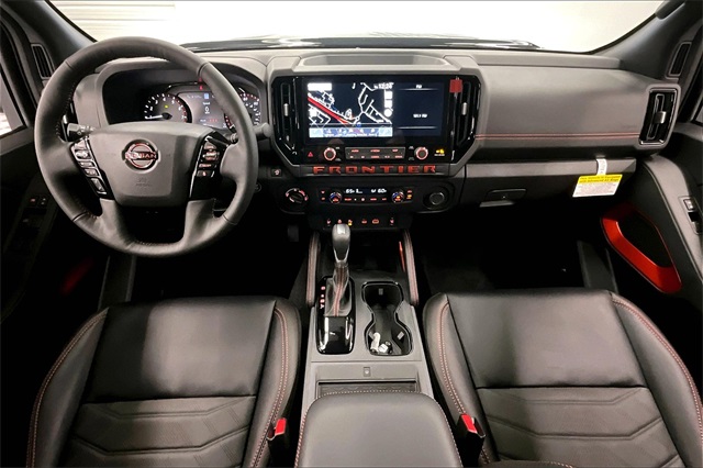 2025 Nissan Frontier PRO-4X photo 5