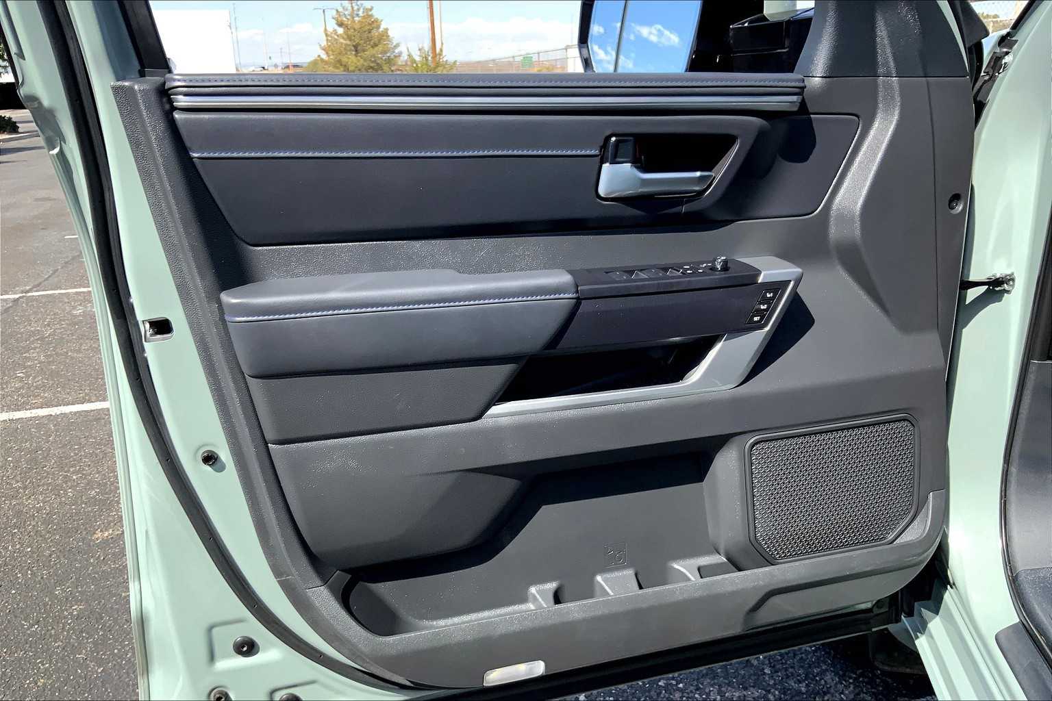 2024 Toyota Sequoia Platinum photo 18