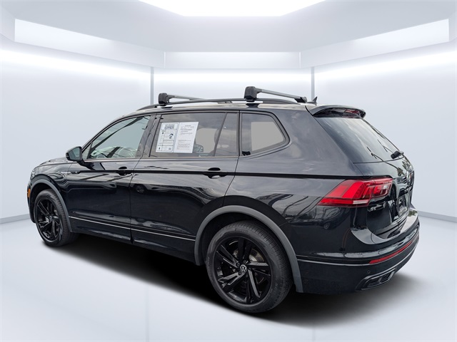 2023 Volkswagen Tiguan SE R-Line Black photo 4