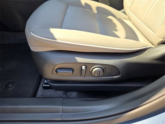 2025 Buick Envista Avenir photo 13