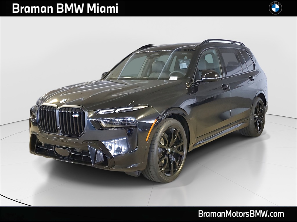 2026 BMW X7 M60i's photo