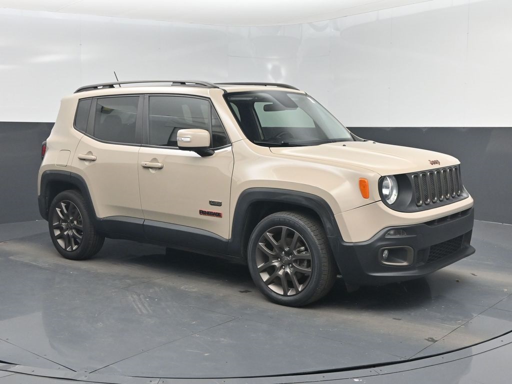 2016 Jeep Renegade Latitude's photo