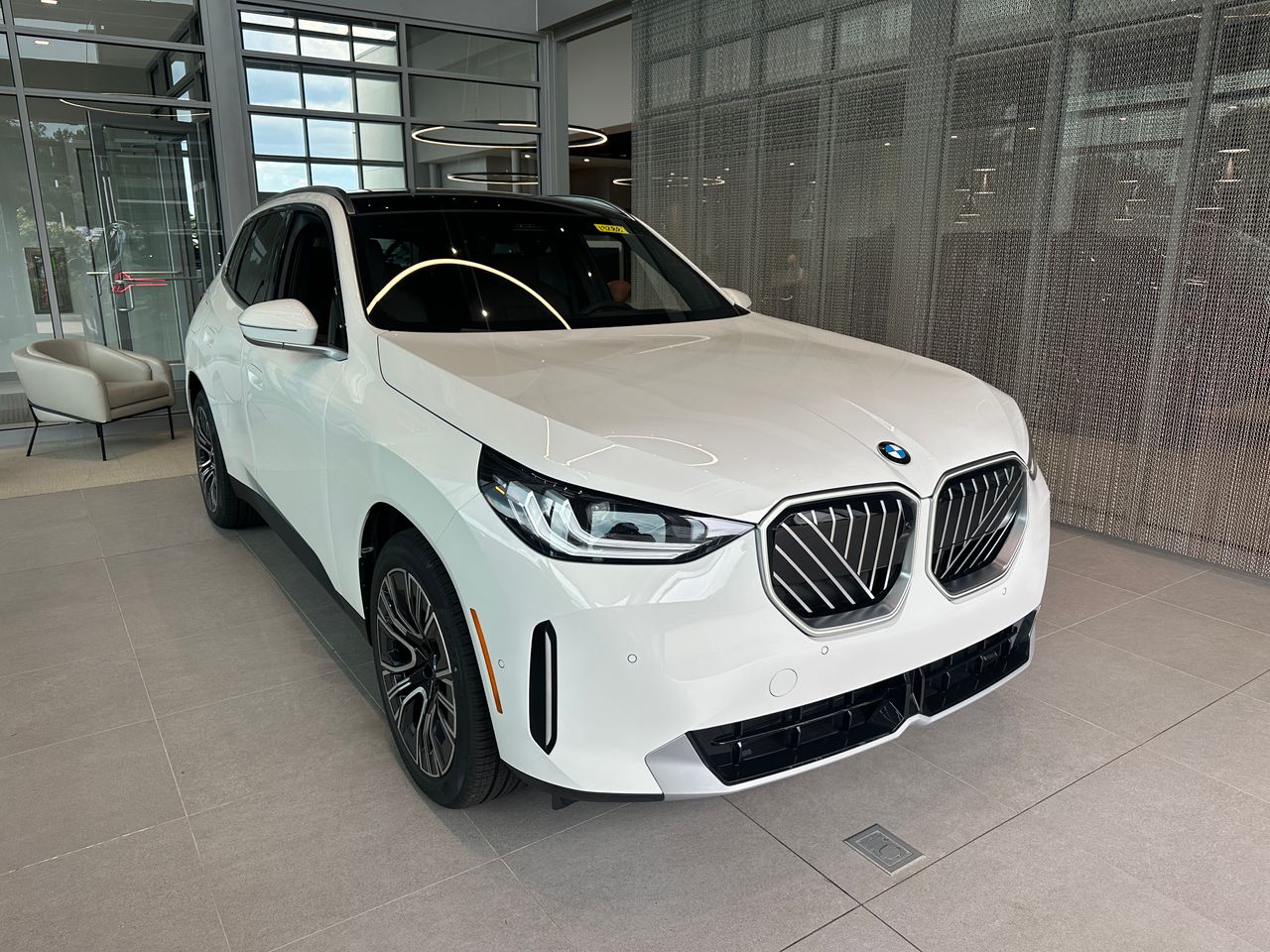 New 2025 Alpine White BMW 30 xDrive image 1