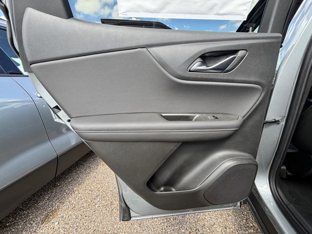 2025 Chevrolet Blazer 2LT photo 17