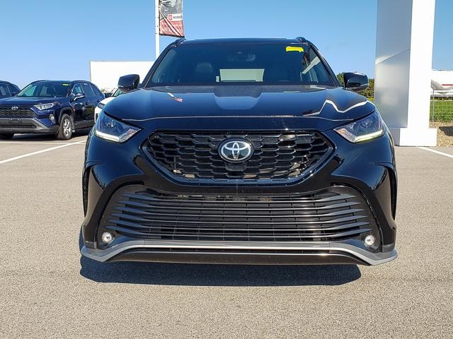 2022 Toyota Highlander XSE photo 2